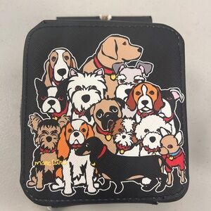 Marc Tetro Multi Dog Design Tech Organizer